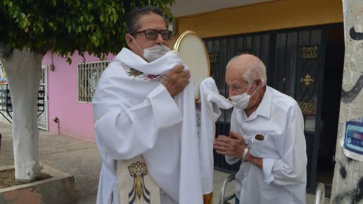 24 Morelos Sacerdote