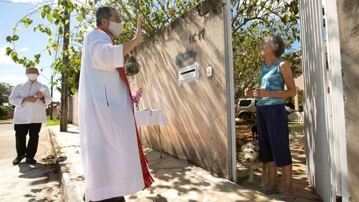 24 Morelos Sacerdote COVID iglesia