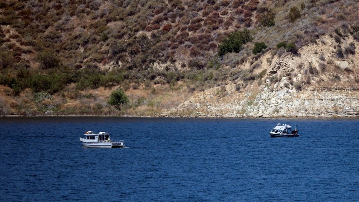 24 Morelos Lago Piru Naya Rivera