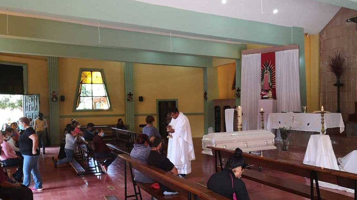 24 Morelos Despiden a jóvenes asesinados con misa