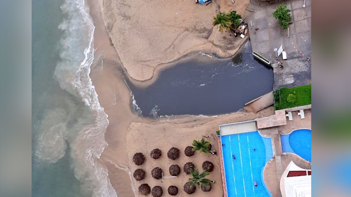 24 Morelos Aguas negras en Acapulco