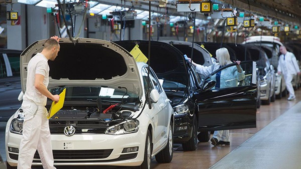 24 Morelos Industria Automotriz