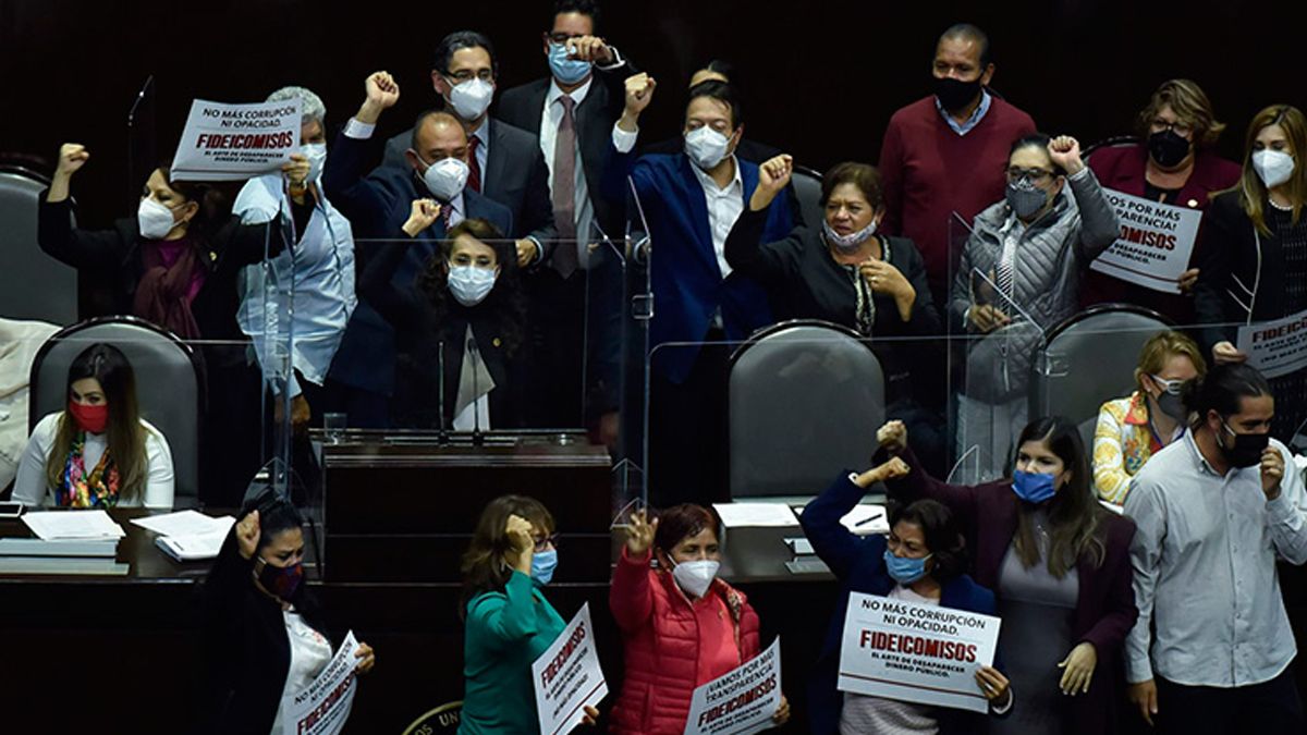 24 Morelos Fideicomisos Diputados