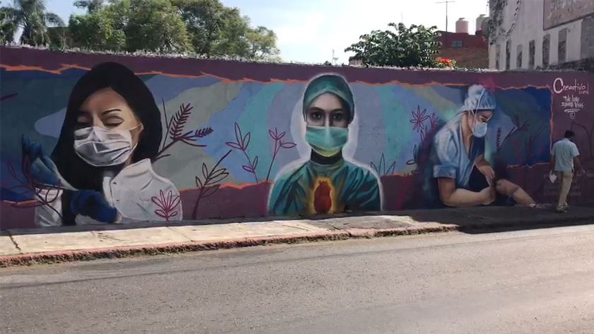 24 Morelos Mural médicos