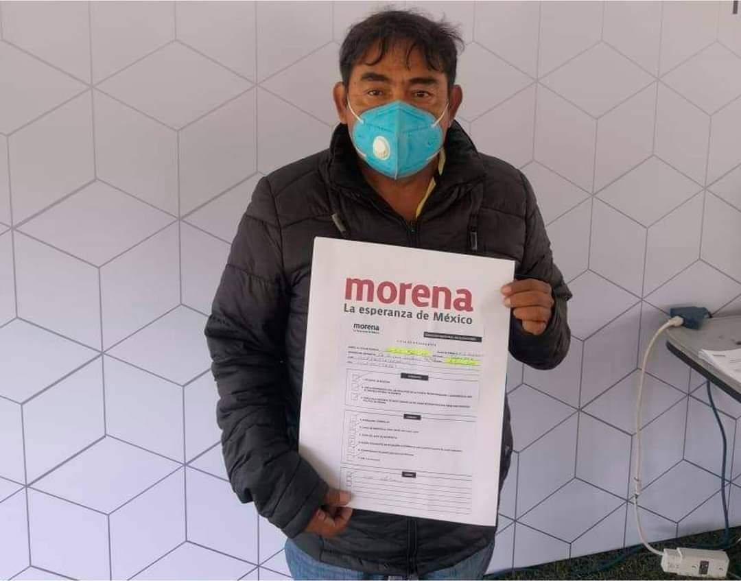 Vocero de los 43 se registra para proceso electoral 2021