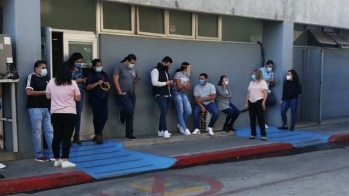 Administrativos de IMSS Morelos exigen ser vacunados