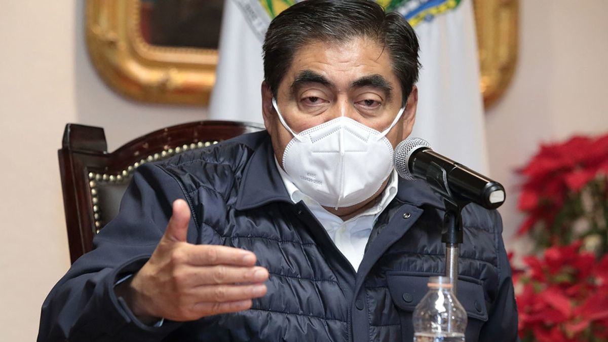 Gobierno de Puebla buscará tipificar venta ilegal de vacunas COVID-19