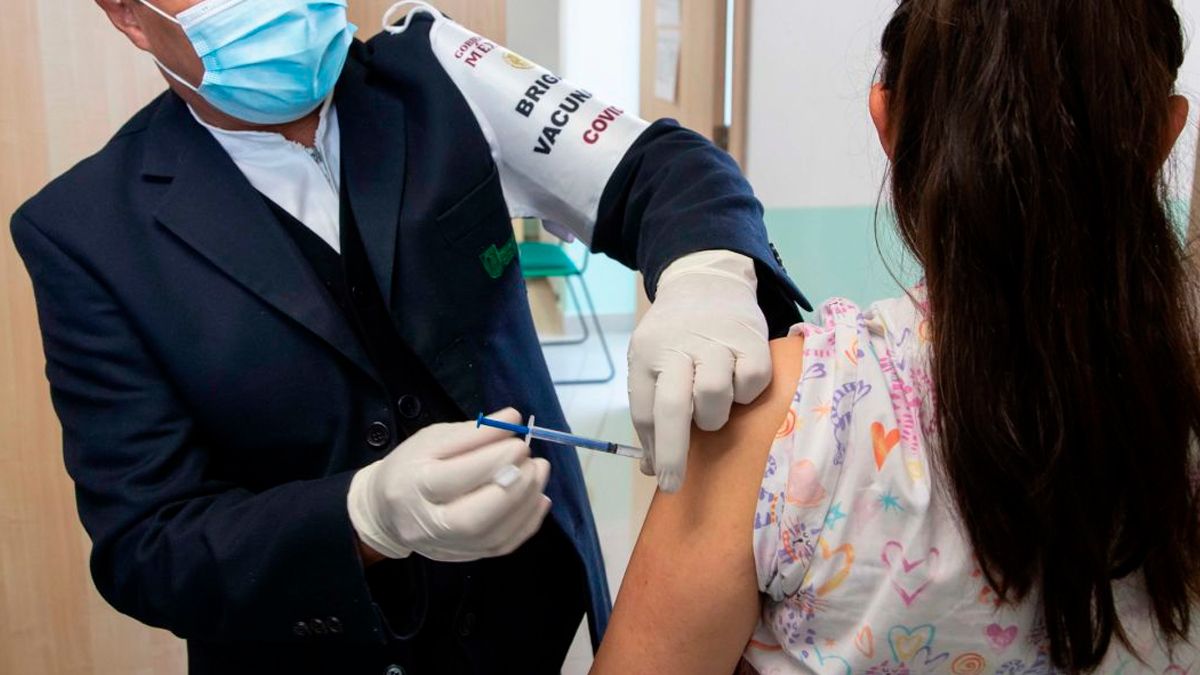 Comenzarán en Campeche vacunación contra Covid-19 para maestros