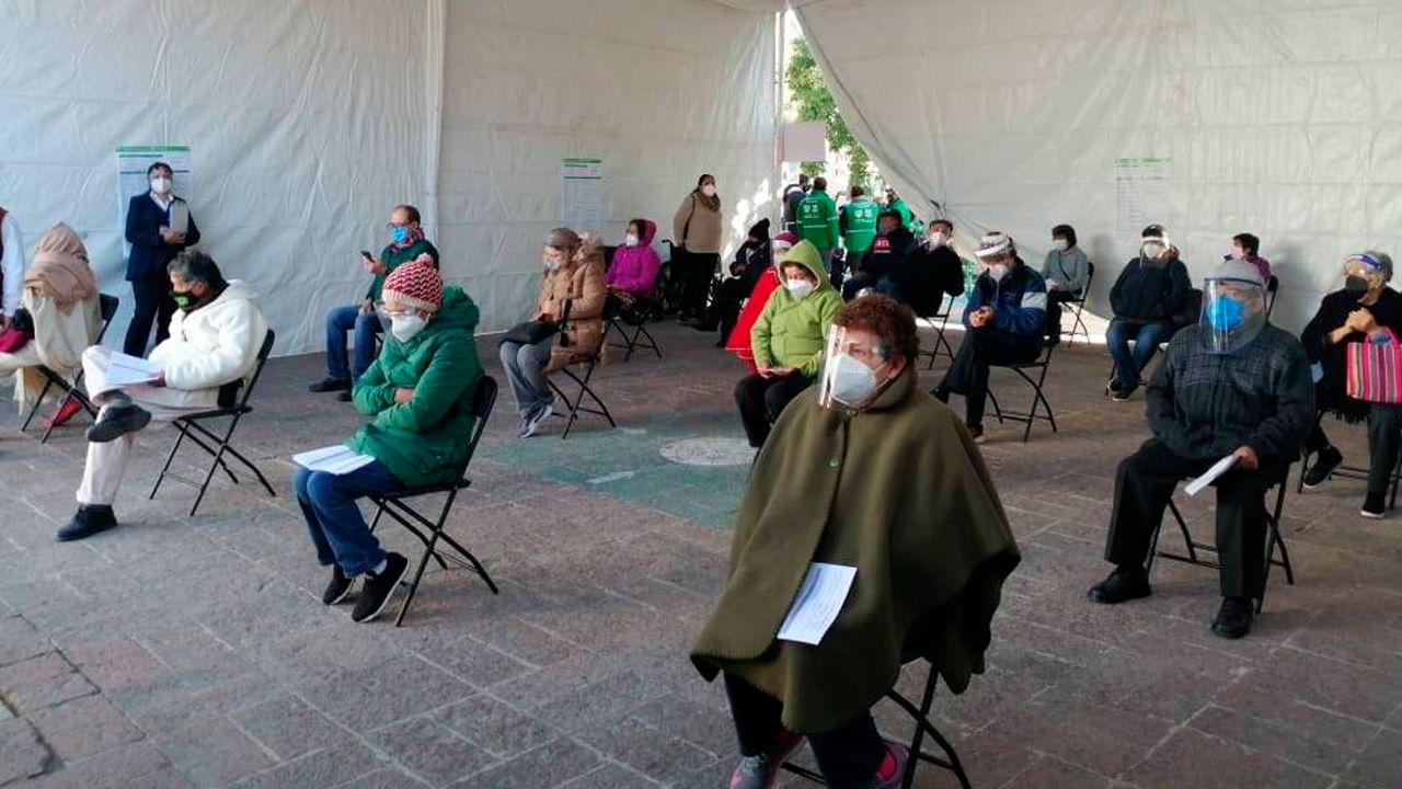 Más de 23 mil adultos mayores ya fueron inmunizados contra Covid-19