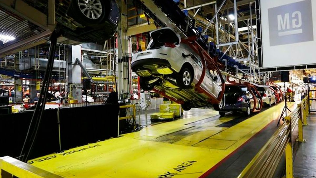 Para labores industria automotriz por falta de gas