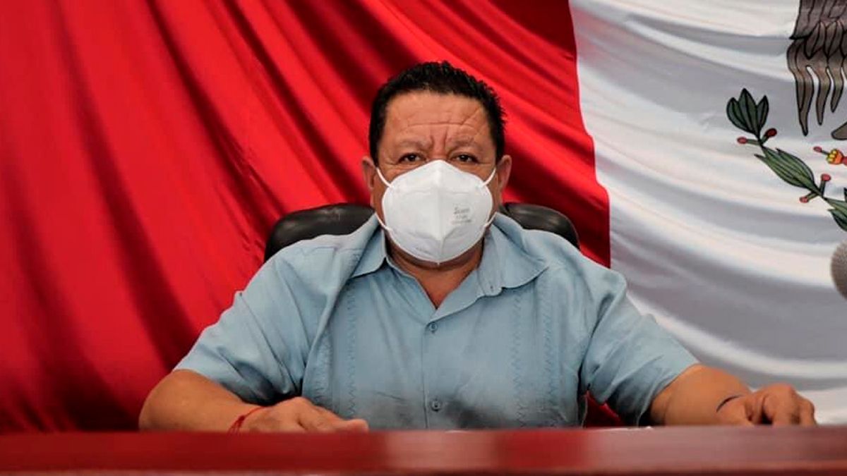 “No soy mafioso y no protejo a nadie”, responde diputado