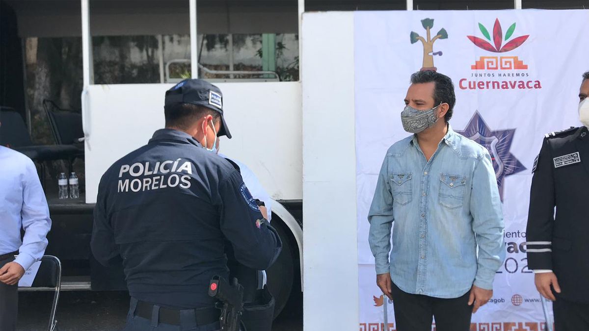 Entregan equipamiento a la policía de Cuernavaca