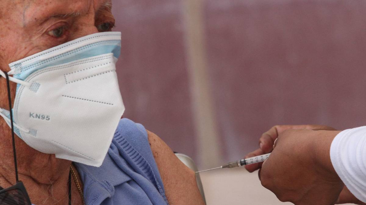 Gobierno de la CDMX inicia vacunación a domicilio