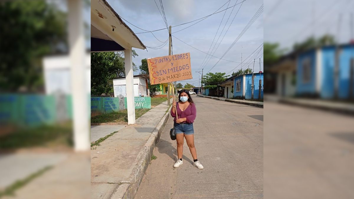 Marcha sola por el Día de la Mujer en Veracruz