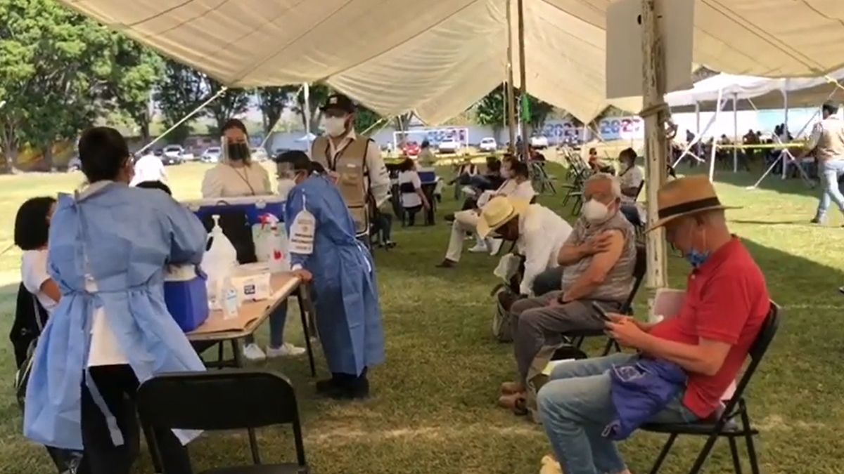 Población “flotante” complicó vacunación en Tepoztlán