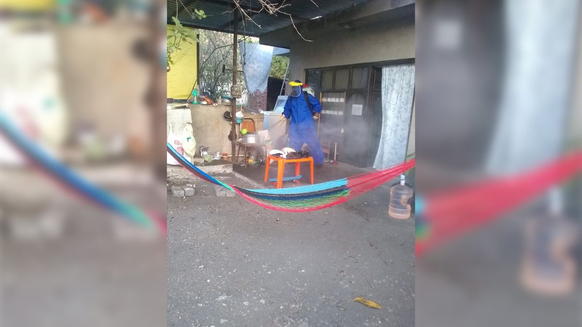 Realizan limpiezas en domicilios con COVID-19 de Ayala