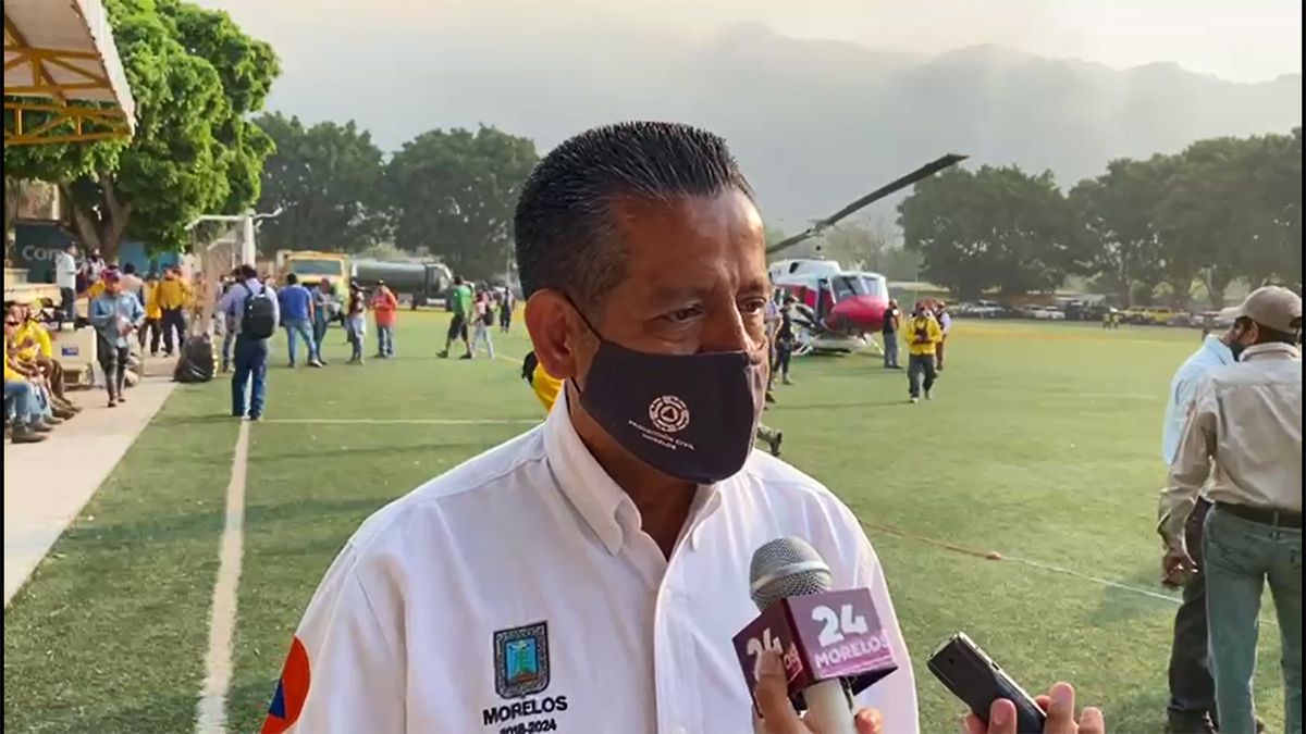 Sofocan incendio en zonas pobladas de Tepoztlán