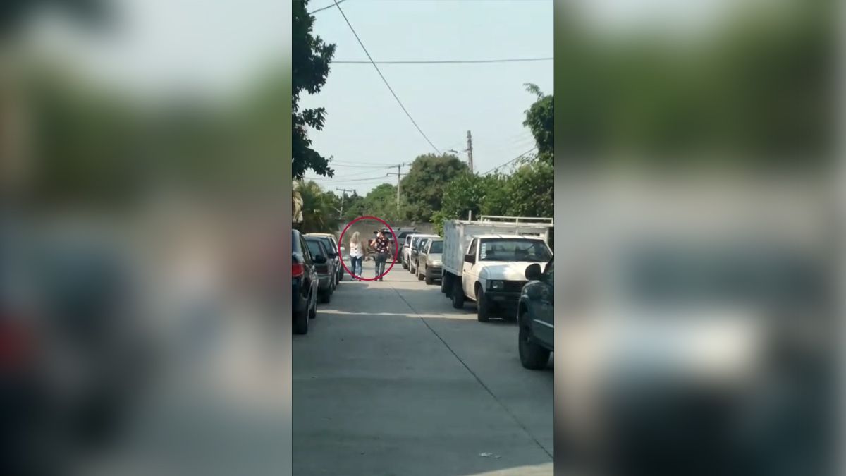 Presuntos trabajadores del Ayuntamiento de Jiutepec se saltan fila en vacunación