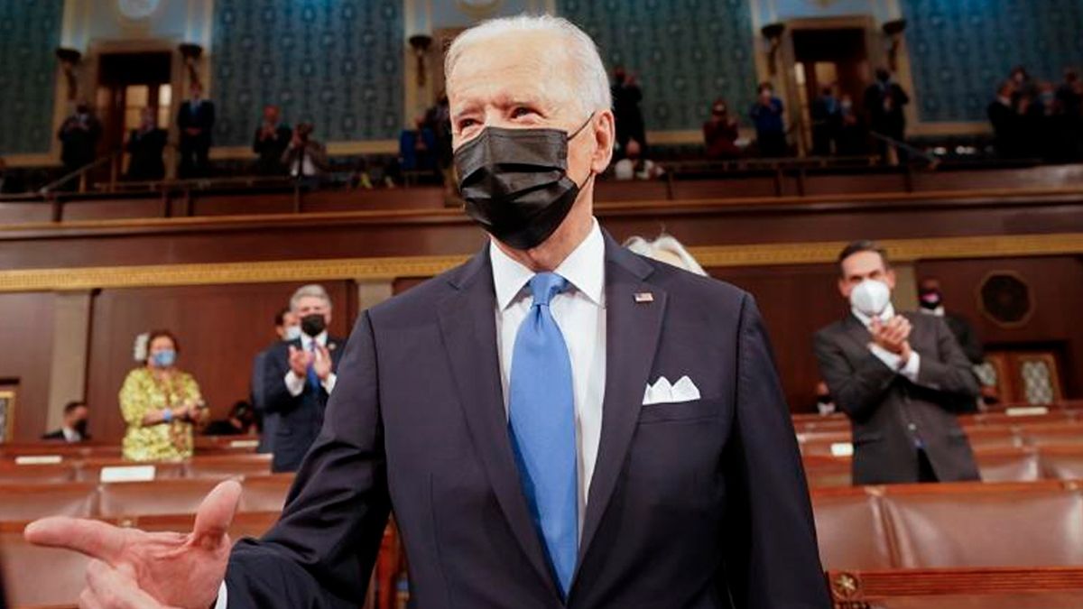 Pide Biden informe sobre origen de la pandemia, da plazo de 90 días