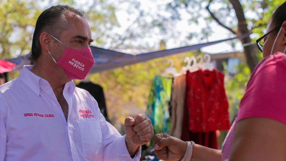 Promete Sergio Estrada reordenar el comercio informal en Cuernavaca