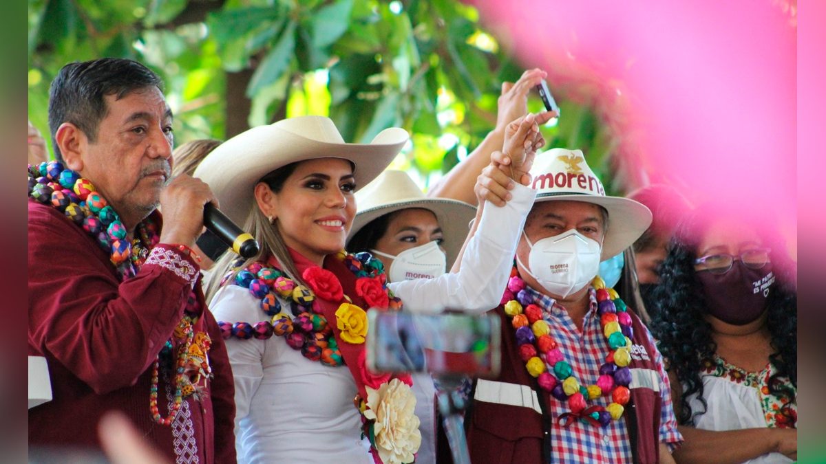 24 Morelos Evelyn Salgado