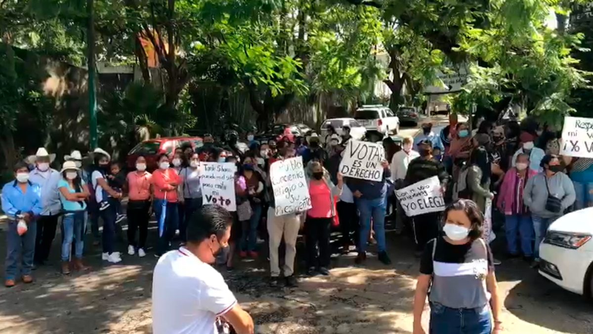 24 Morelos Coatetelco manifestantes
