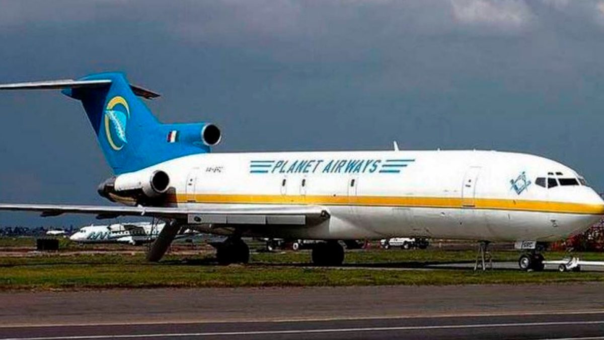 24 Morelos Avión abandonado