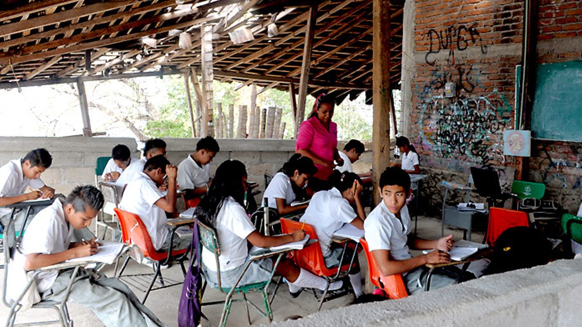 Fallecen 4 profesores de COVID-19 pese a que ya estaban vacunados