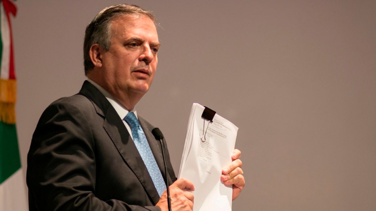 México demanda a empresas de Estados Unidos por tráfico ilegal de armas