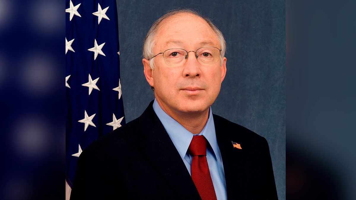 24 Morelos Ken Salazar