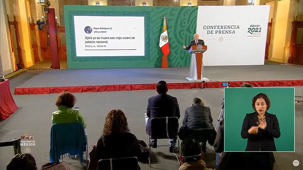 AMLO exhibe tuit ofensivo de nuevo presidente del TEPJF