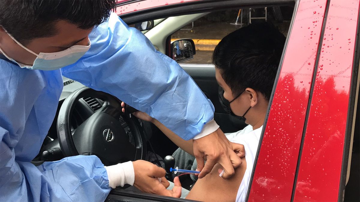 Continúan vacunando a conductores pese a accidente en Cuernavaca