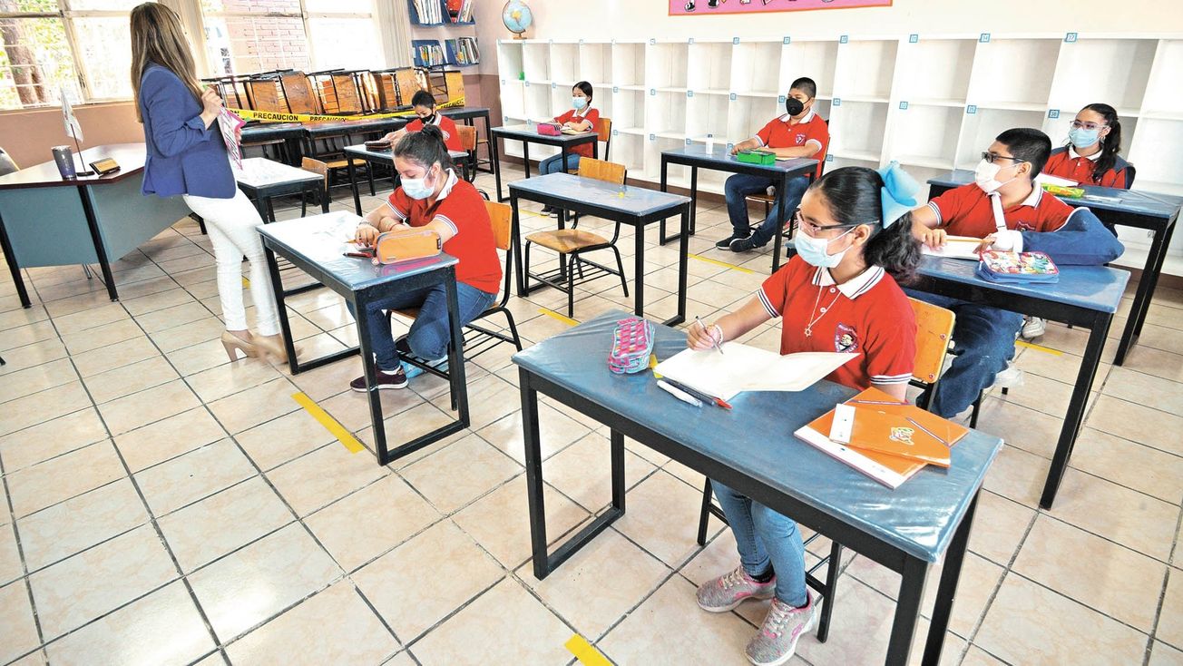 Escuelas particulares trabajan al 25% en clases presenciales