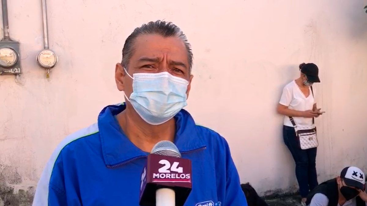 Fila de vacunación COVID-19 Sondeo