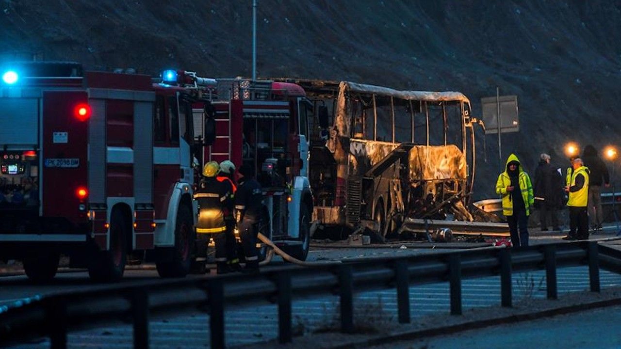 Mueren 46 personas calcinadas tras accidente en Bulgaria