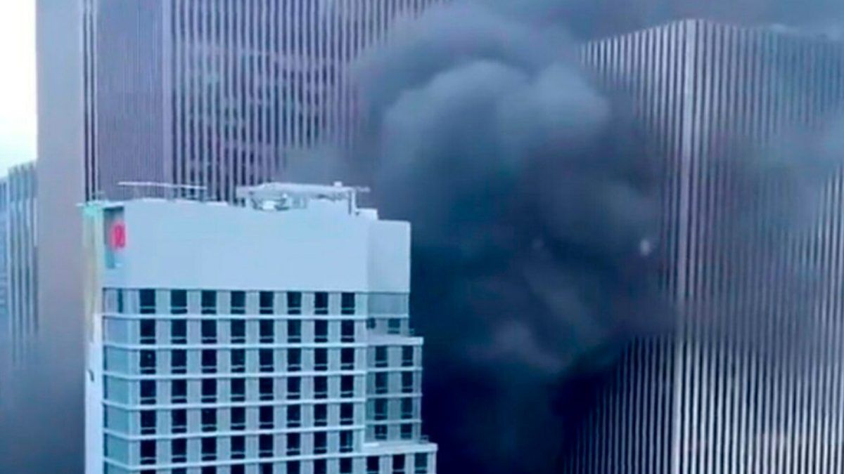 Incendio cerca del Rockefeller Center en Nueva York