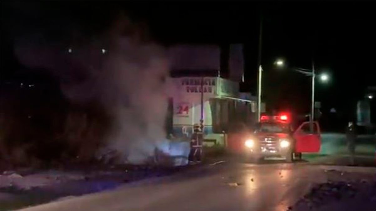 Detonan 3 coches bomba en Tula, Hidalgo