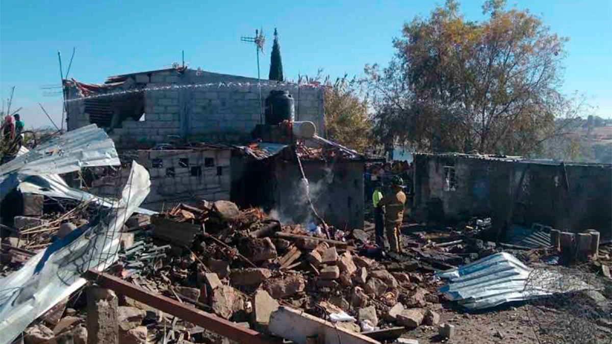 Fuerte explosión de polvorín en Querétaro