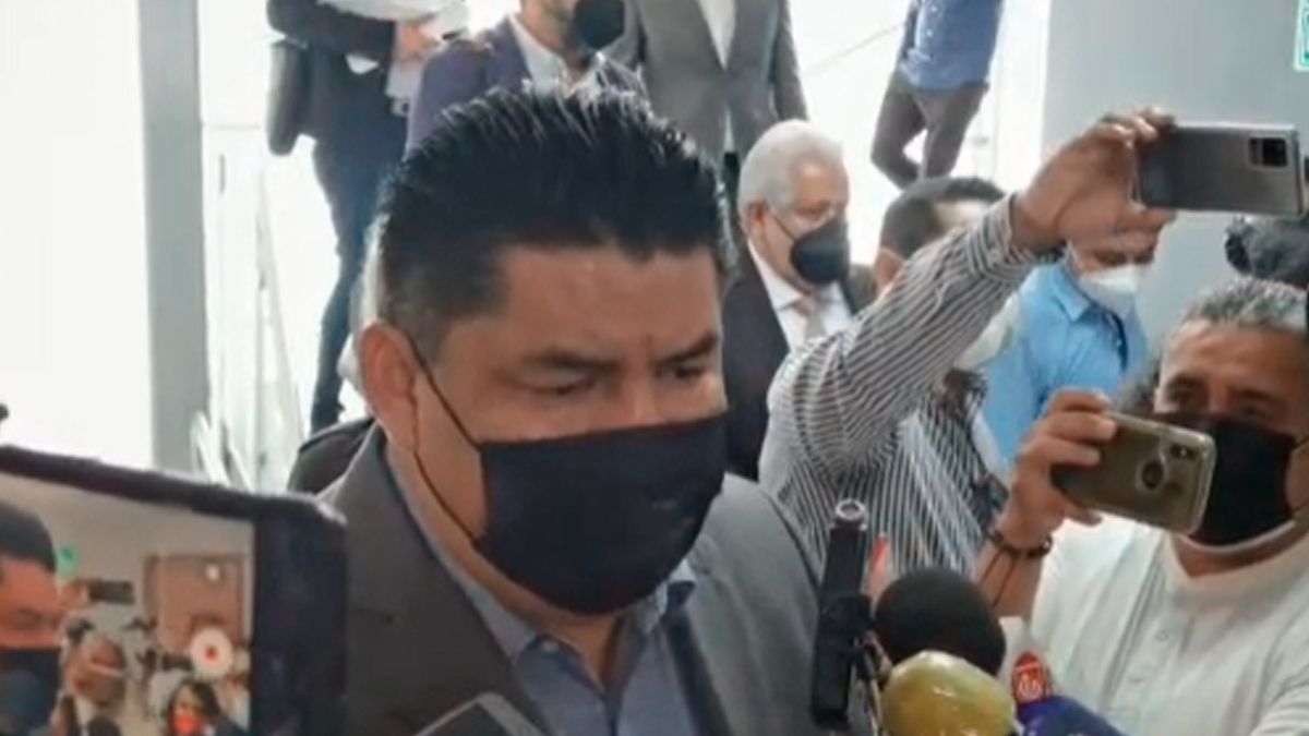 No todos los secretarios van a comparecer: Sánchez Zavala