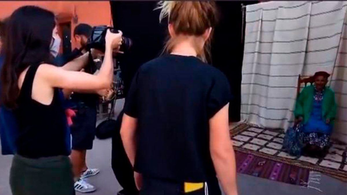 Marca francesa viste con su ropa a mujeres zapotecas