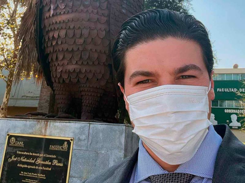 Culmina Samuel García su tercer doctorado