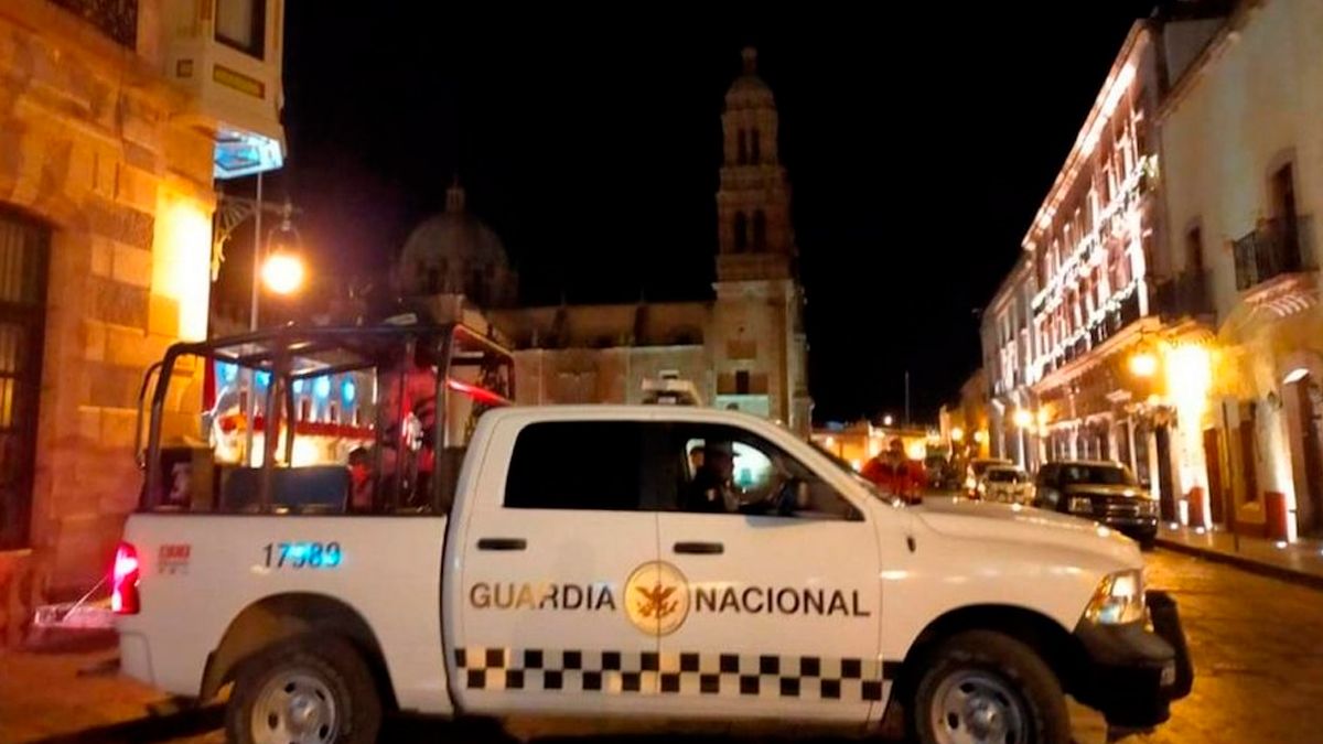Continúa violencia en Zacatecas, ahora abandonan cuerpos frente a Palacio de Gobierno