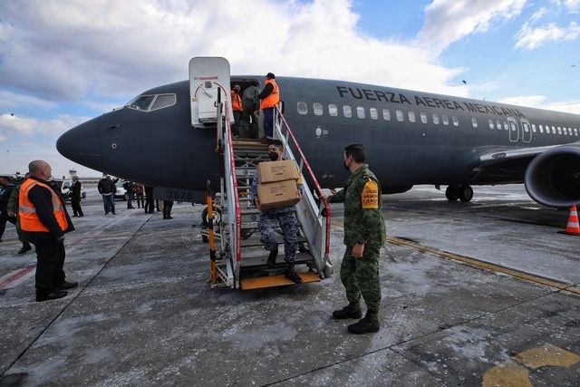 Evacuan a 63 mexicanos desde Rumania