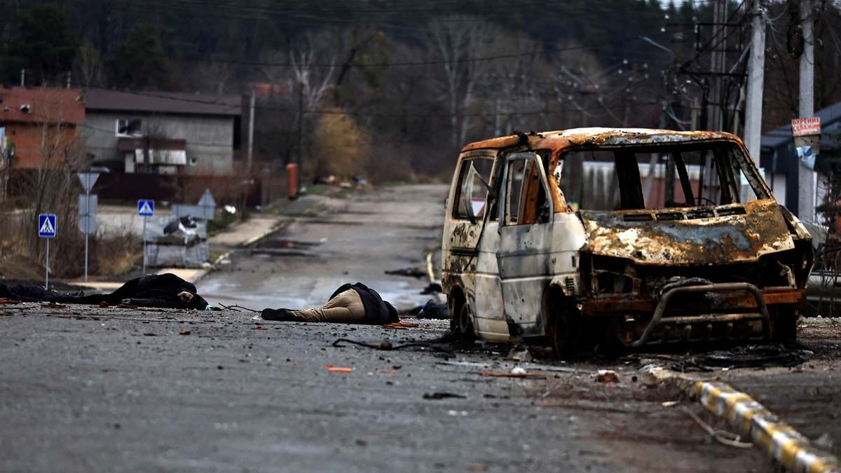 Denuncia Joe Biden “crímenes de guerra” por parte de Rusia
