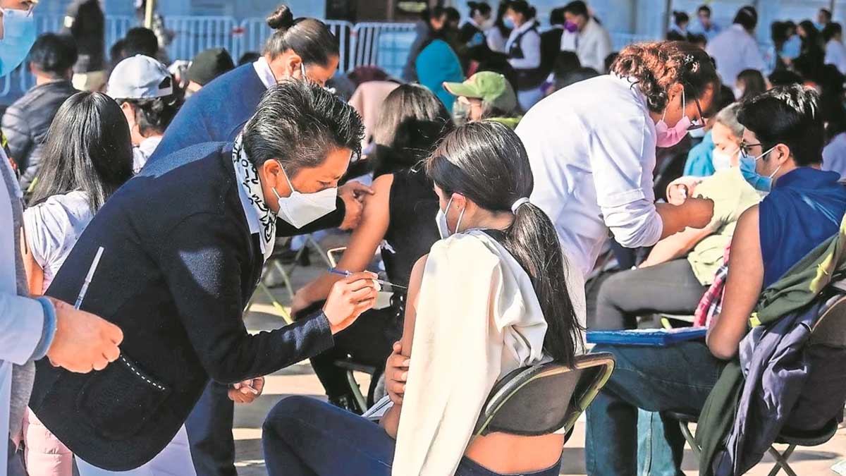 Inicia registro de vacunación para niños y adolescentes de 12 a 17 años