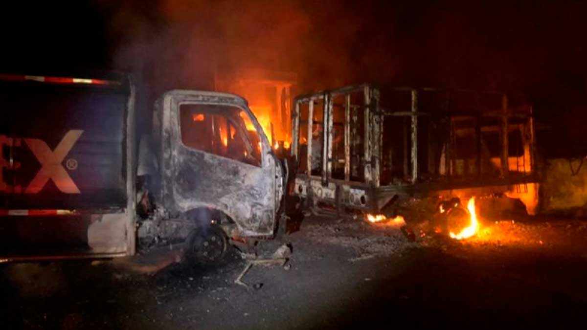 Comando ataca oficina de la Fiscalía en EdoMEx