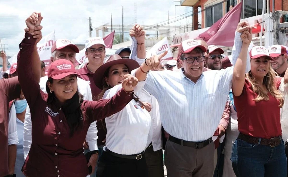 Al grito de ¡Presidente!, reciben a Monreal en Quintana Roo