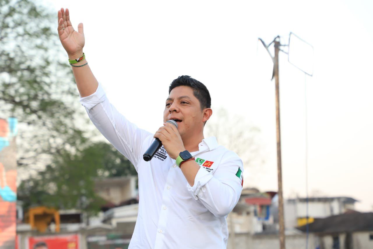 Gobernador de SLP propone consulta ciudadana para programa de liposucciones gratuitas