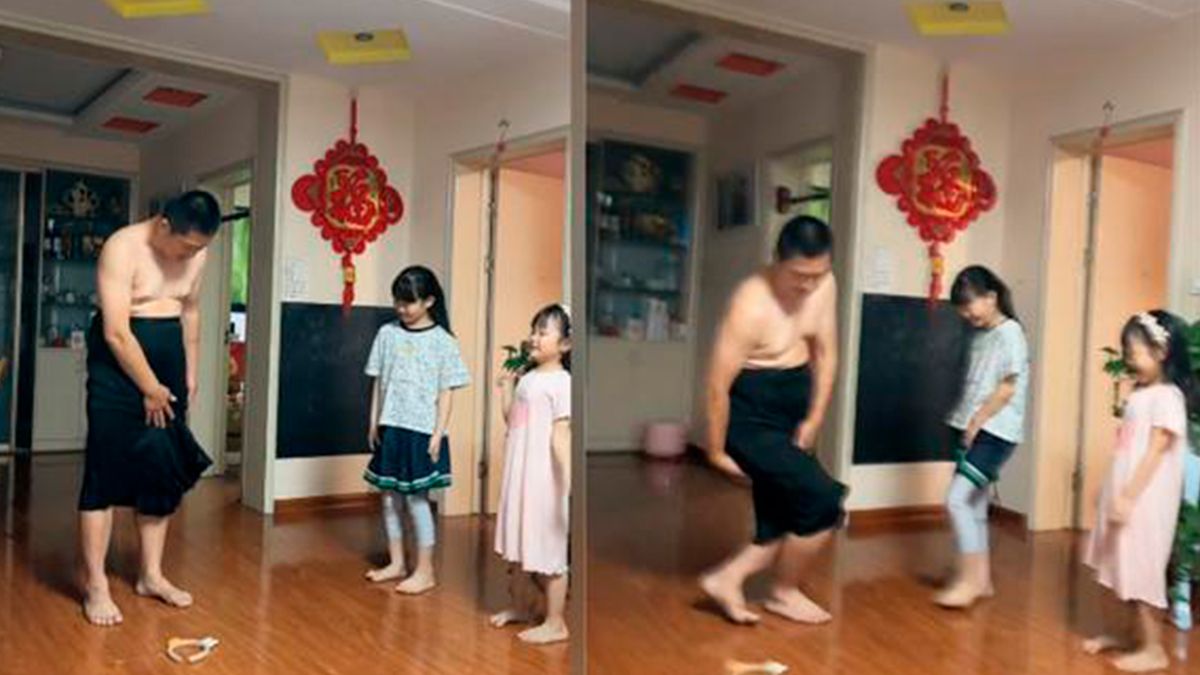 Enseña padre a sus hijas cómo evitar que la falda se levante