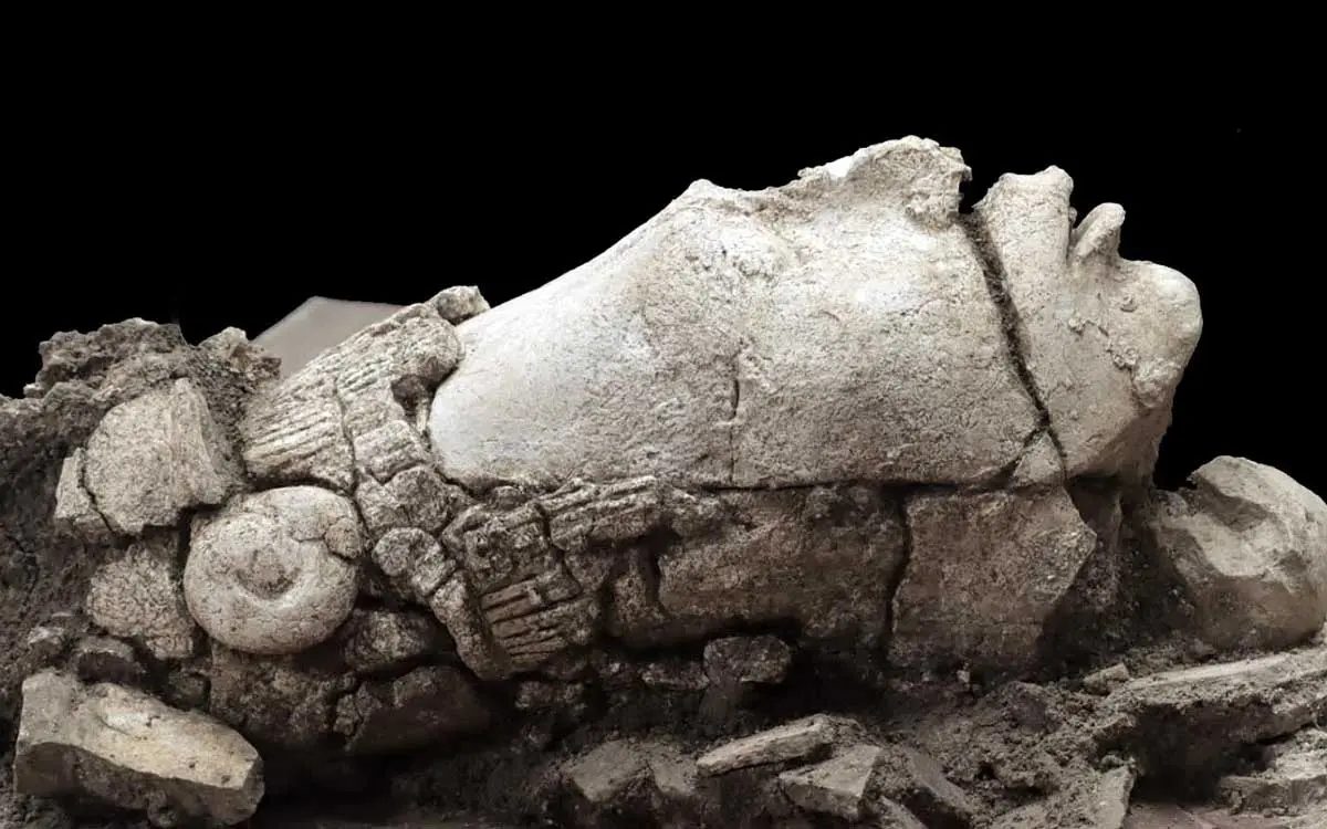 Hallan en Palenque cabeza del “dios del máiz”